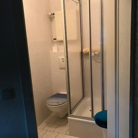 شقة In باد إلستر